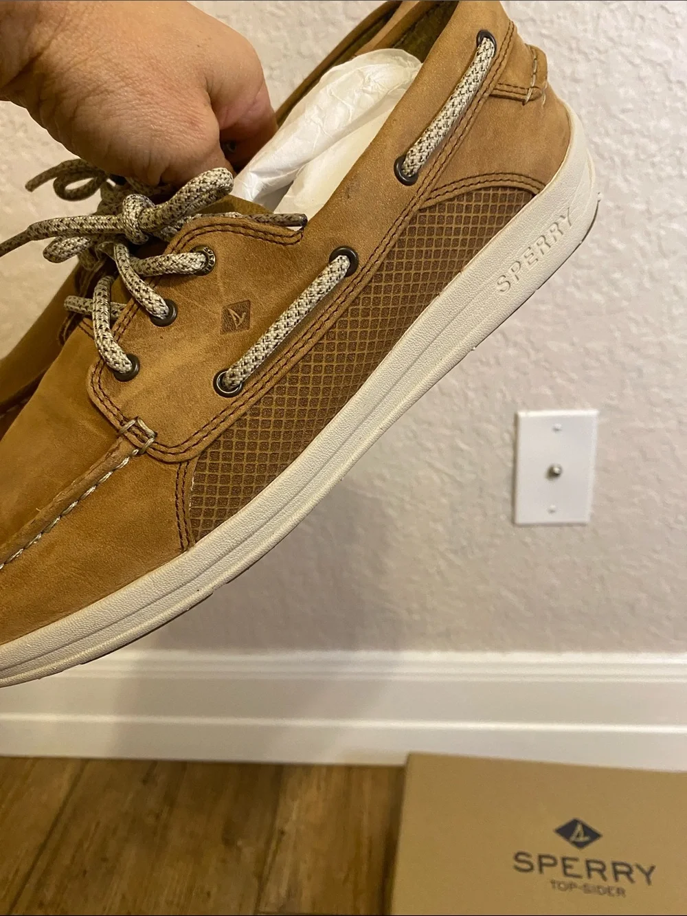 Like New Sperry Big Boy Brown Leather Boat Shoes Size 7M worn once